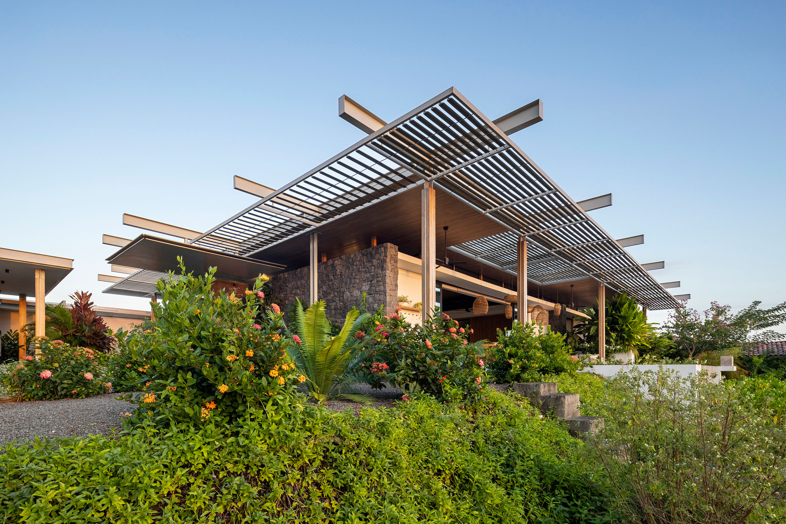 Studio Saxe Unveils Pergola House - StudioSaxe